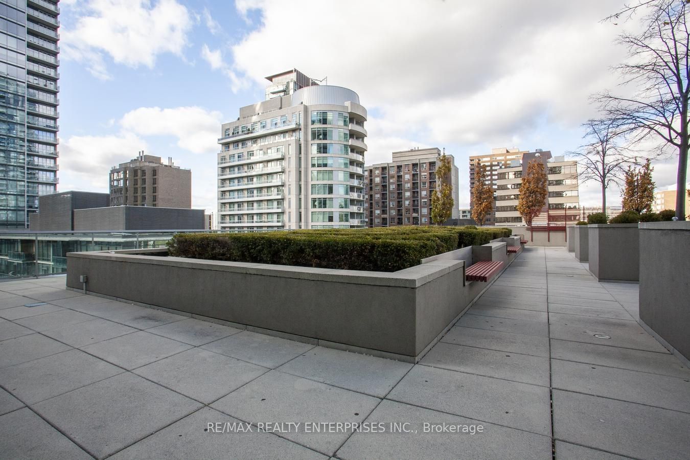 18 Yorkville Ave, unit 315 for sale