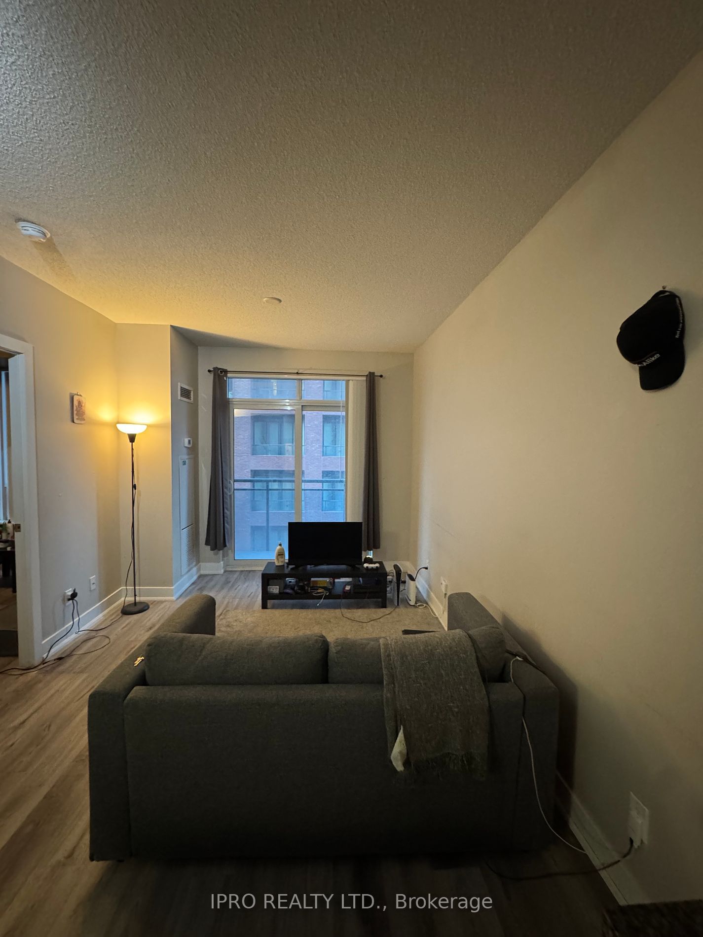 28 Linden St, unit 1609 for rent