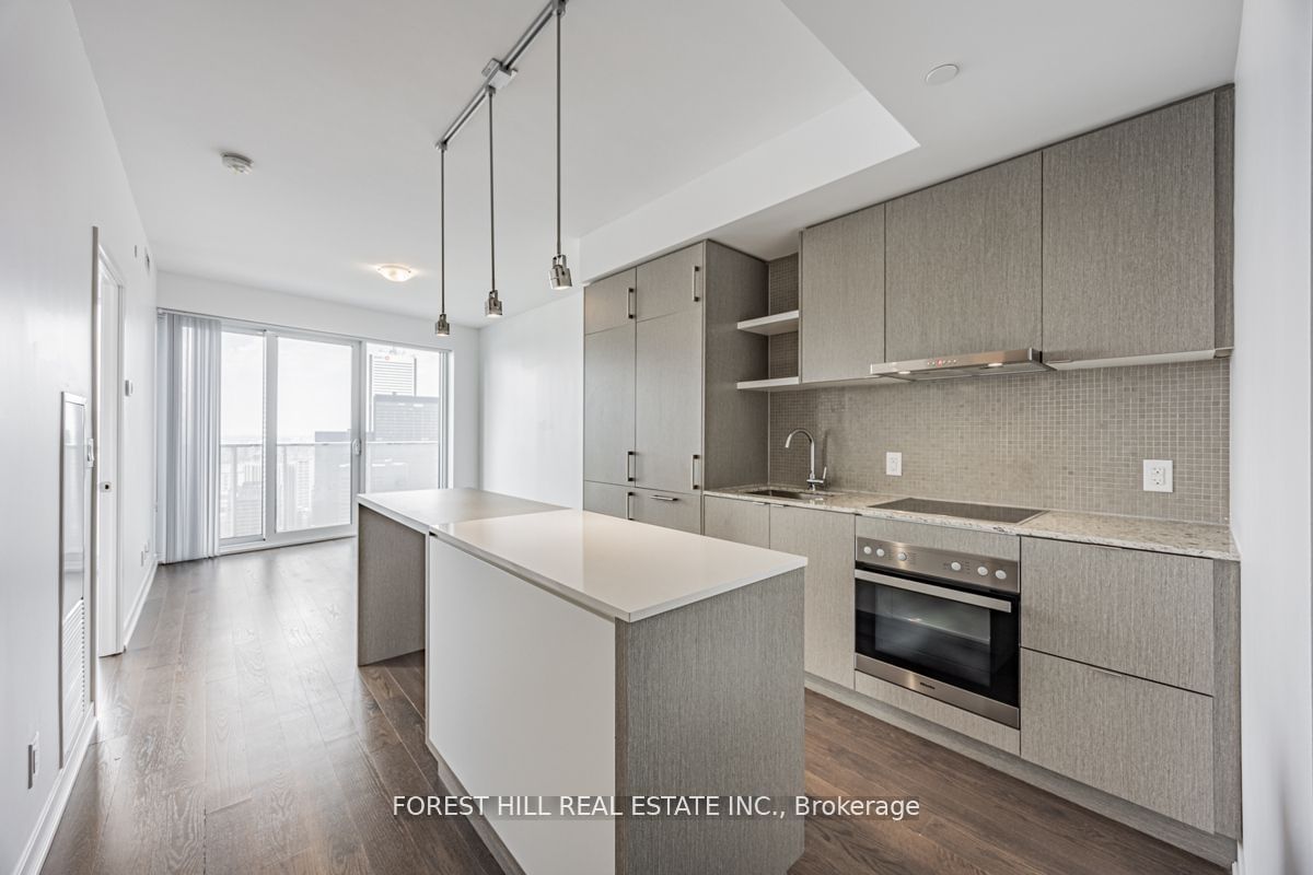 100 Harbour St, unit 6403 for sale