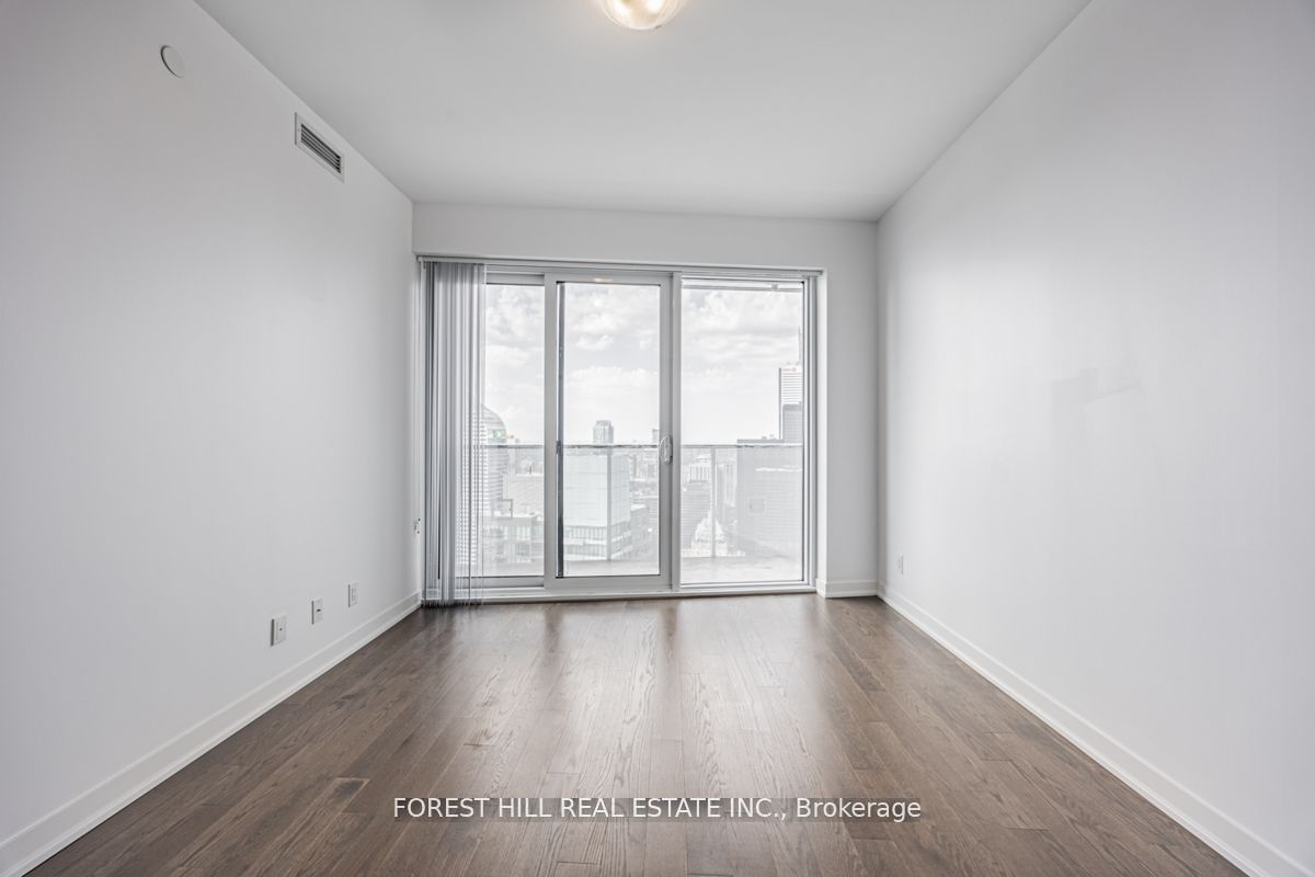 100 Harbour St, unit 6403 for sale