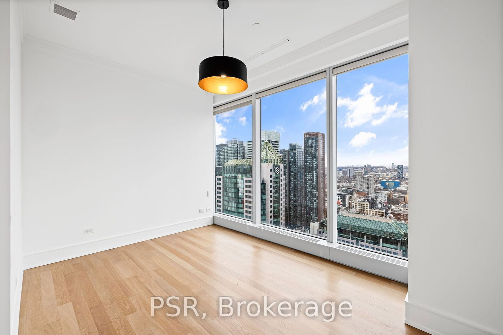 183 Wellington St W, unit 3102 for rent