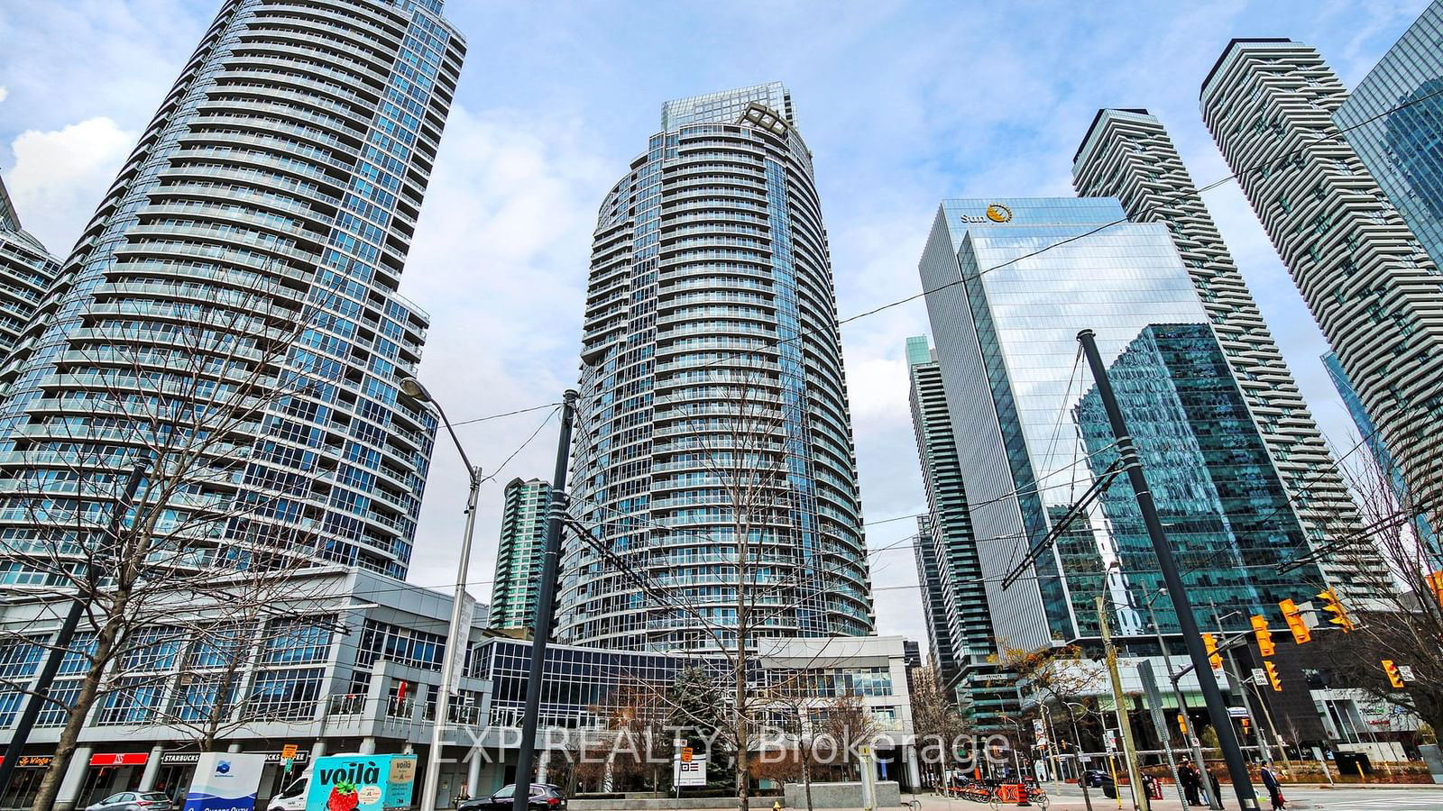 8 York St, unit 2404 for rent