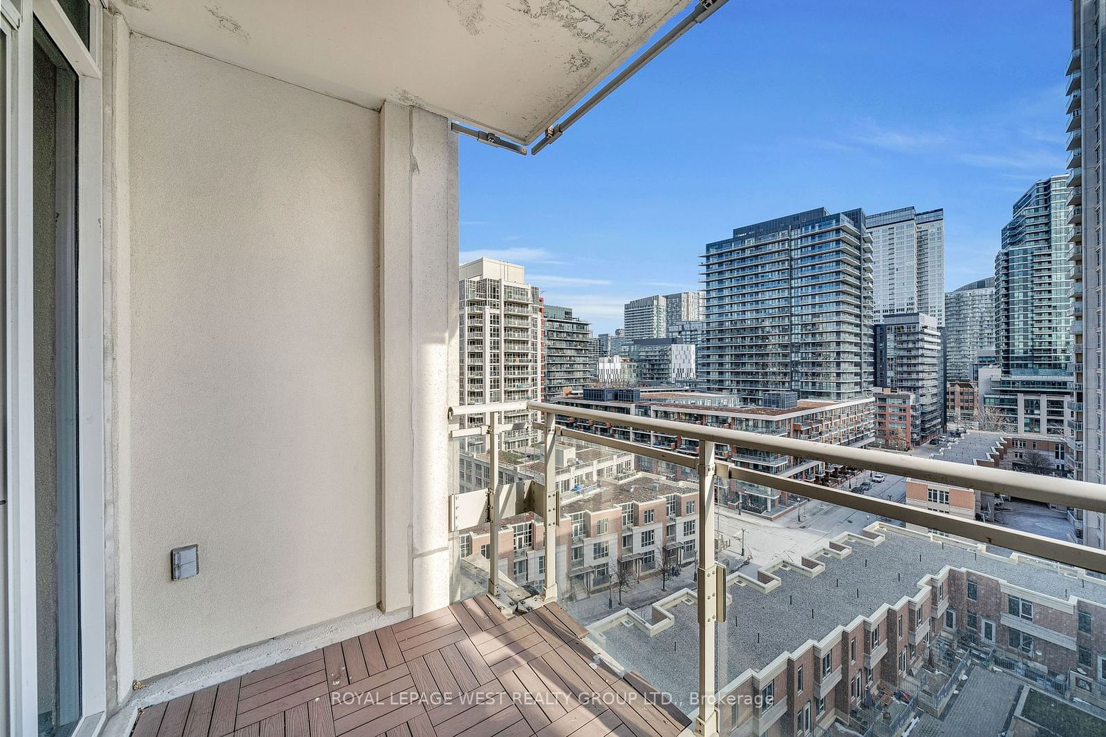 628 Fleet St, unit 1108 for sale