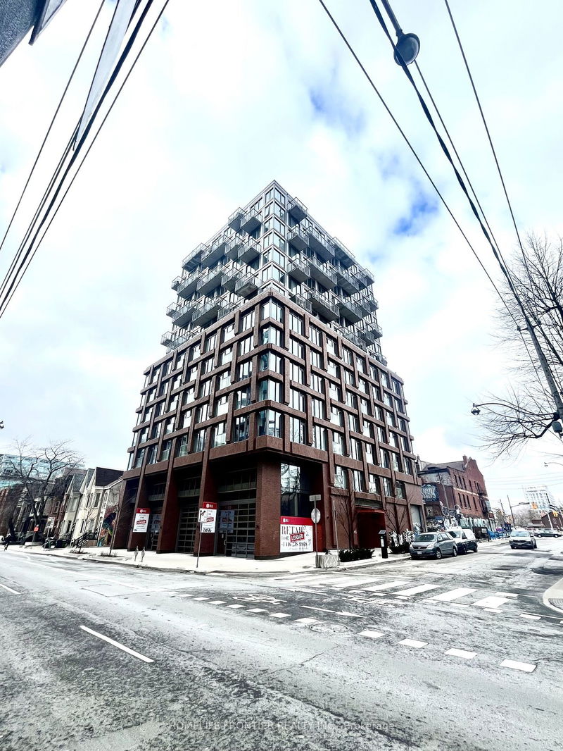 2 Augusta Ave, unit 902 for rent