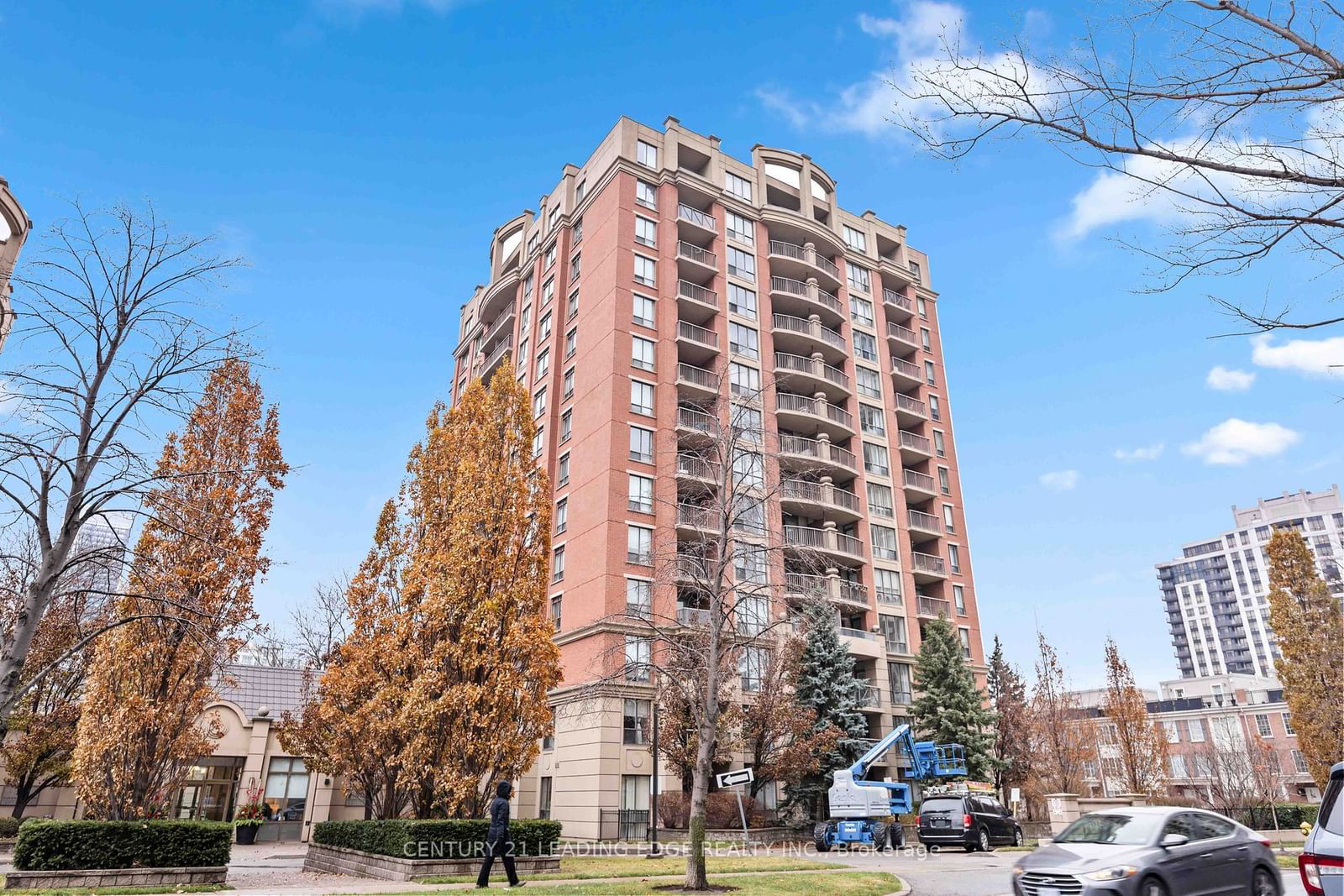 55 Harrison Garden Blvd, unit LPH11 for sale