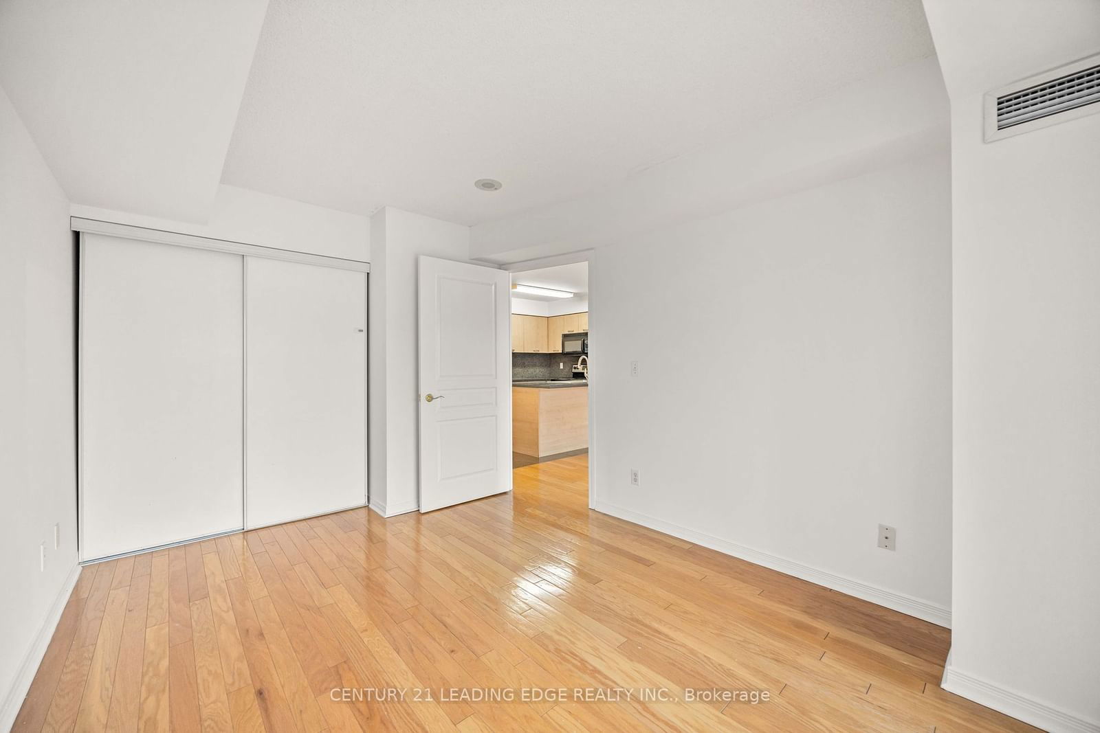 55 Harrison Garden Blvd, unit LPH11 for sale