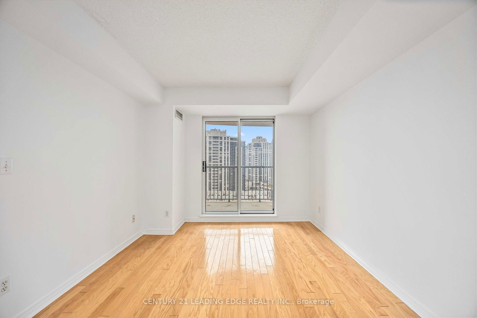 55 Harrison Garden Blvd, unit LPH11 for sale