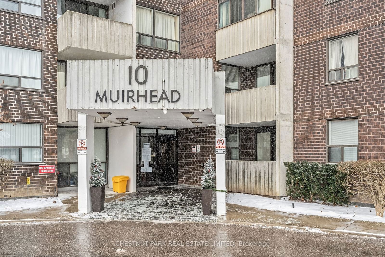 Crossroads Condos, North York, Toronto