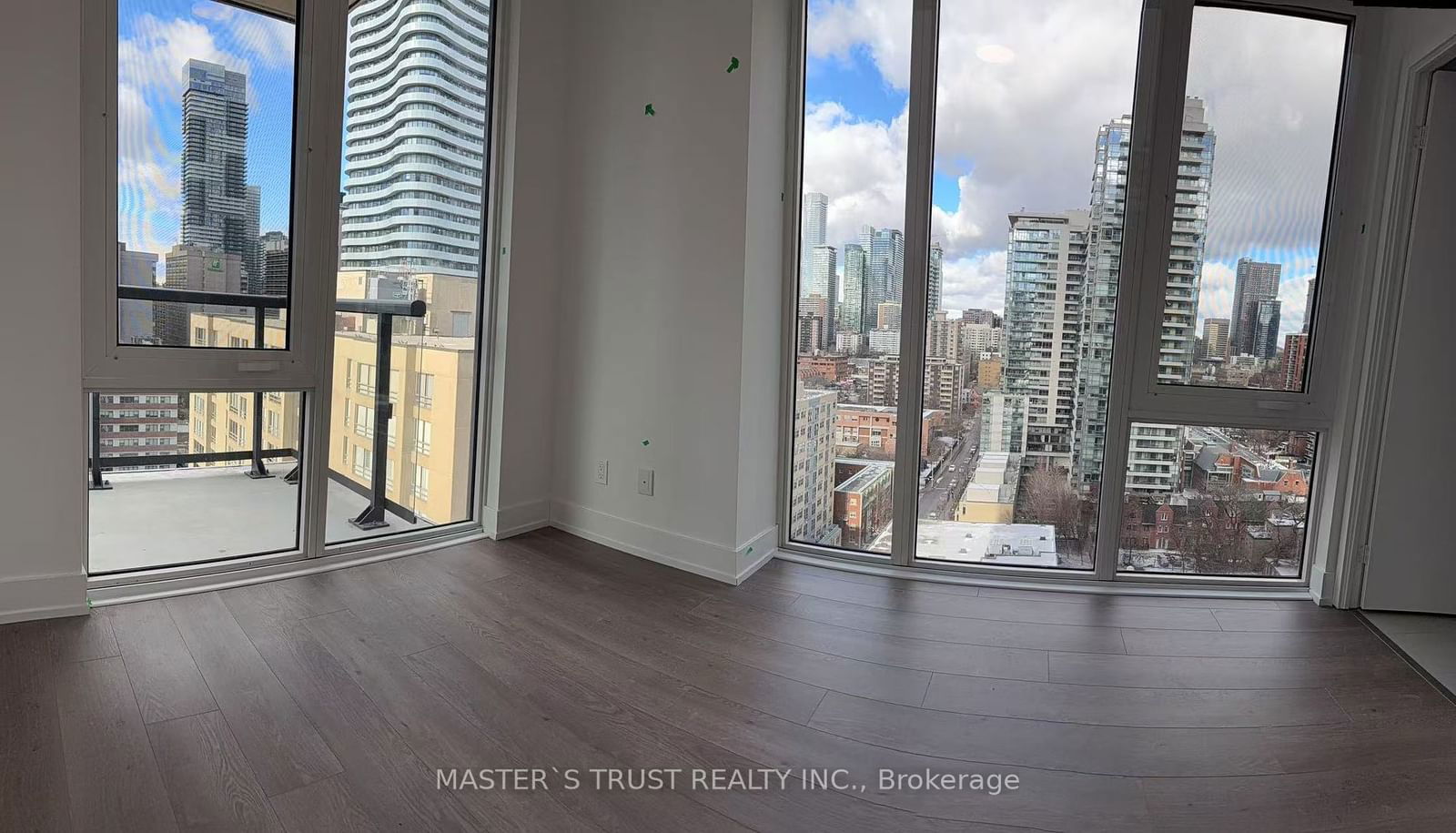 308 Jarvis St, unit 1605 for rent