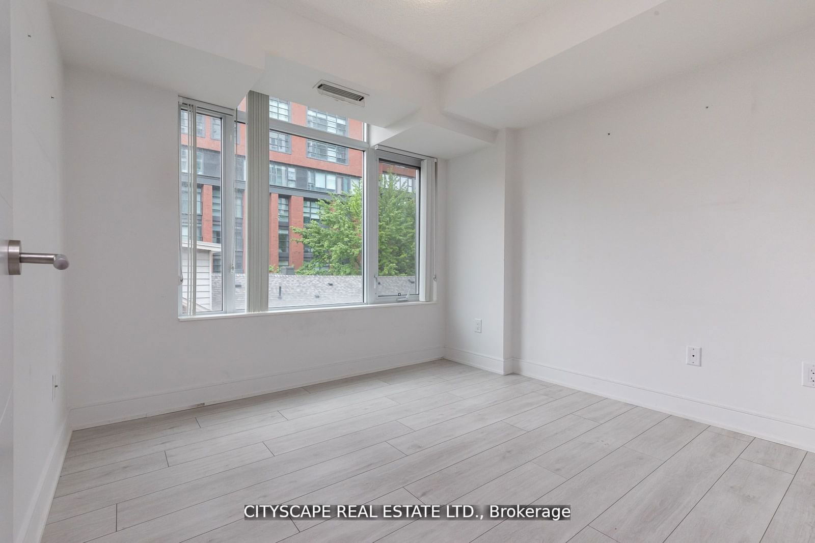 525 Adelaide St W, unit 315 for rent