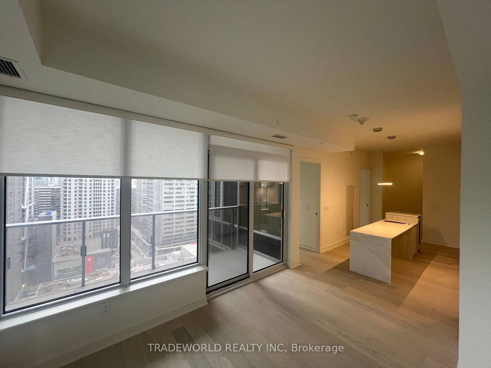 11 Yorkville Ave, unit 1710 for rent