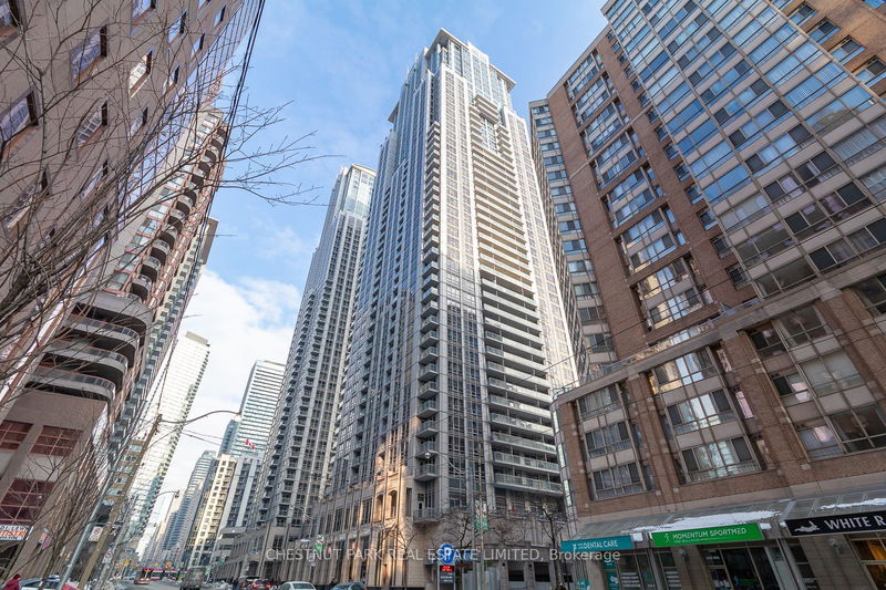 761 Bay St, unit 1503 for rent