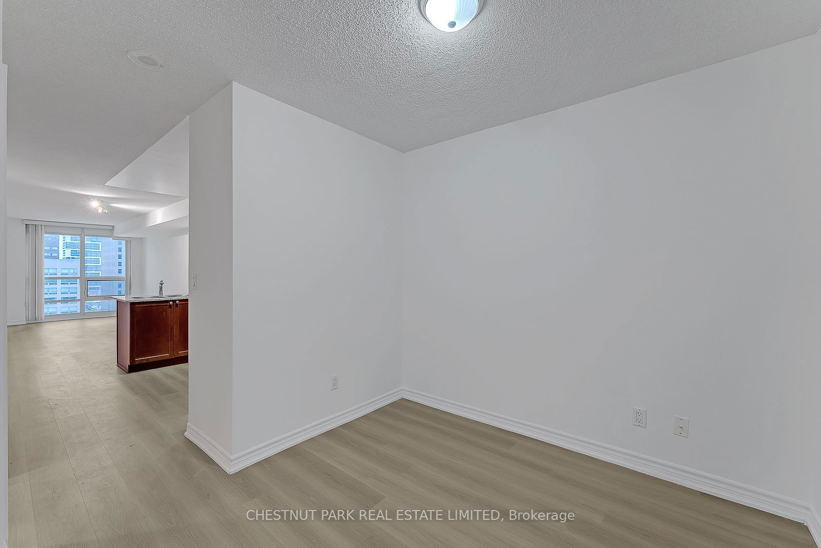 761 Bay St, unit 1503 for rent