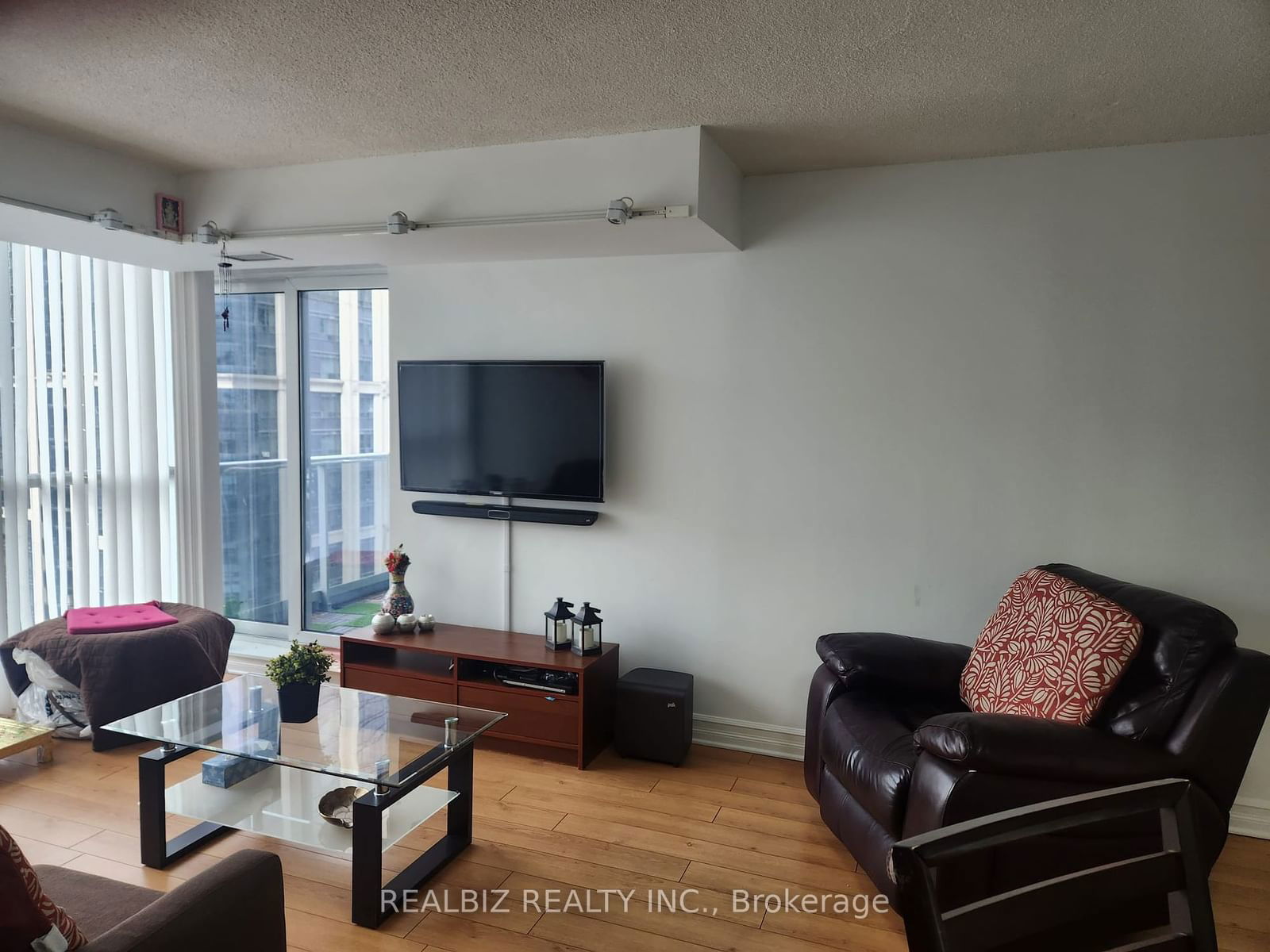 4968 Yonge St, unit 2116 for sale