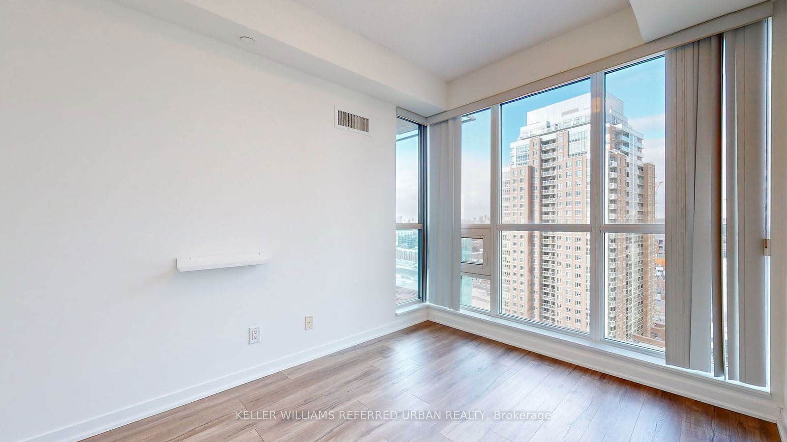 150 East Liberty St, unit 1801 for rent