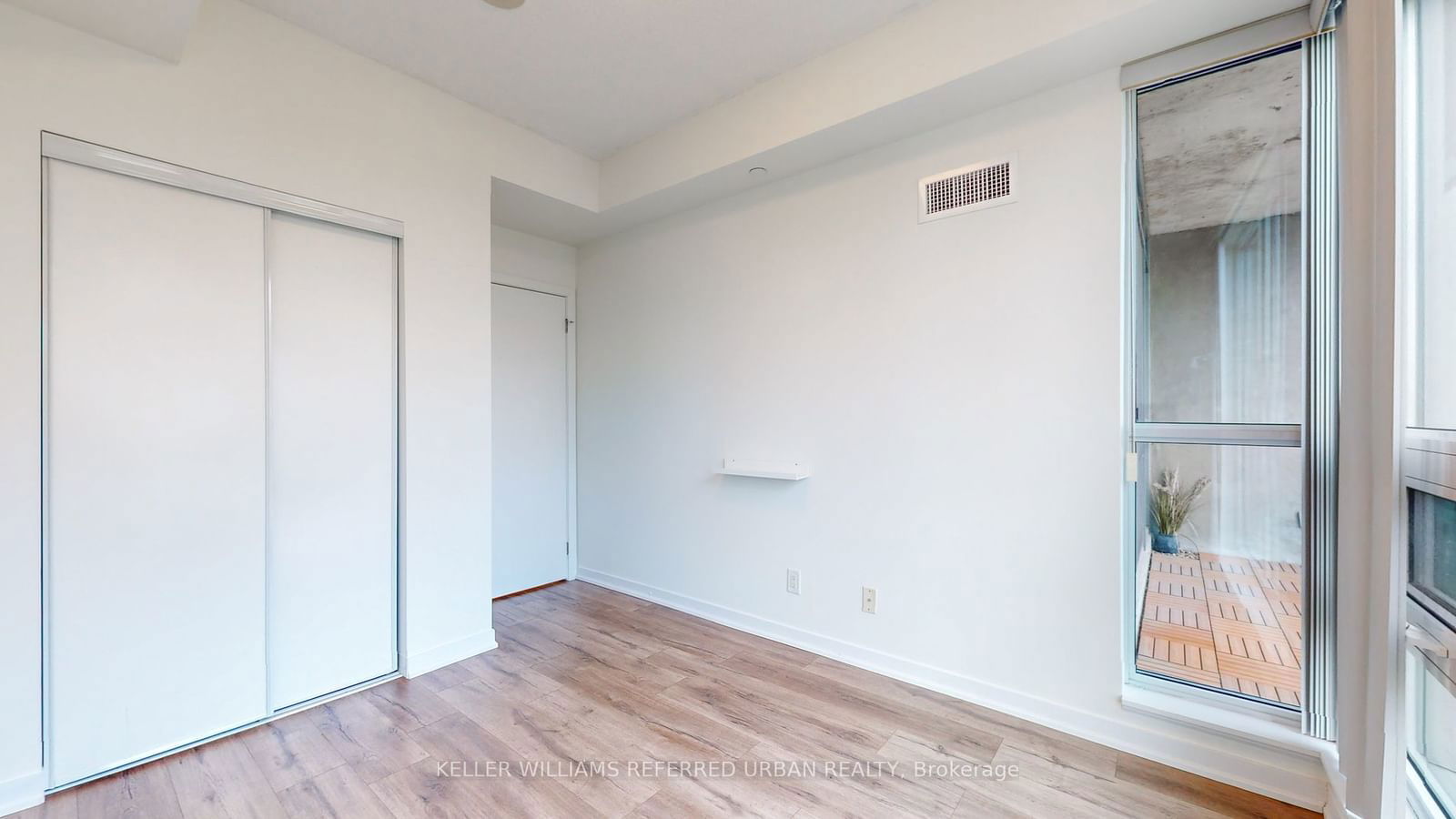 150 East Liberty St, unit 1801 for rent