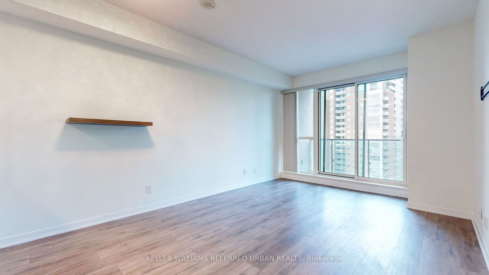 150 East Liberty St, unit 1801 for rent