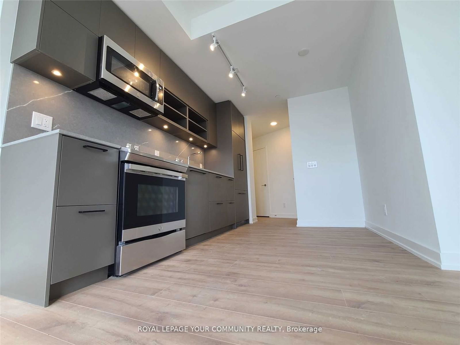 135 East Liberty St, unit 1503 for rent