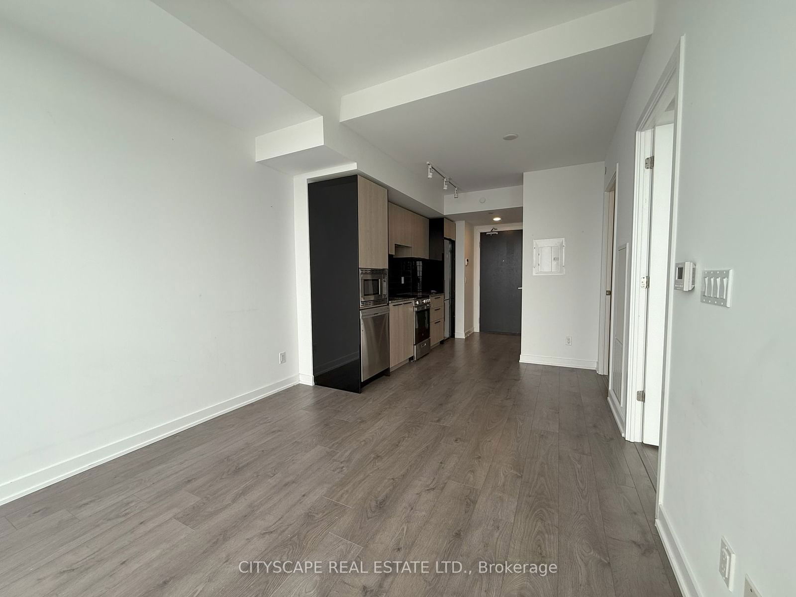 501 Yonge St, unit 5206 for rent