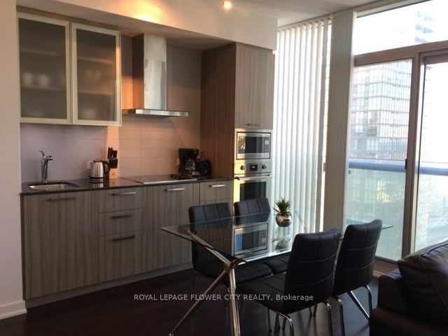 14 York St, unit 4812 for rent