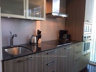 14 York St, unit 4812 for rent