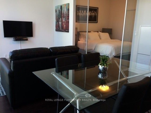 14 York St, unit 4812 for rent