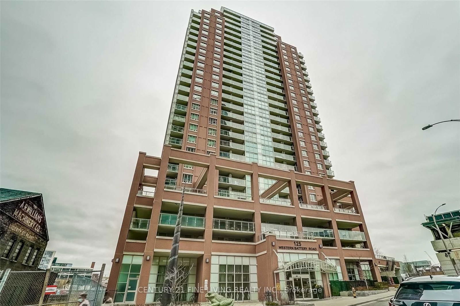 125 Western Battery Rd, unit 1105 for rent