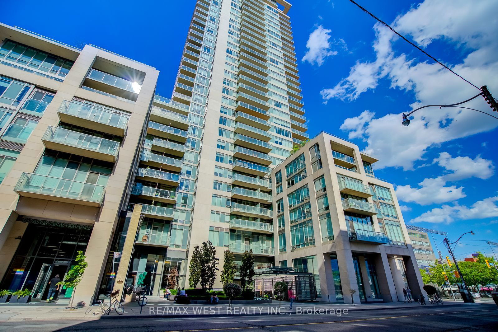 1 Bedford Rd, unit 1403 for rent