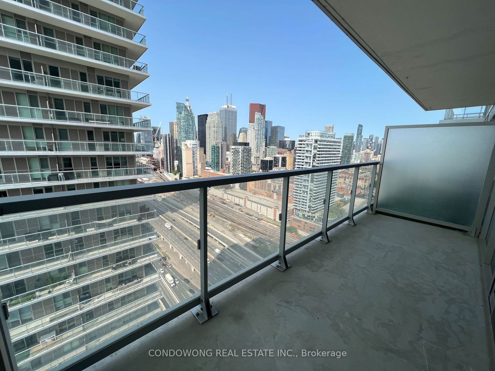 20 Richardson St, unit 2806 for rent