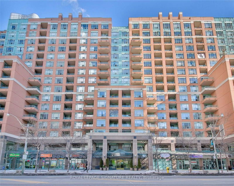 889 Bay St, unit 712 for rent