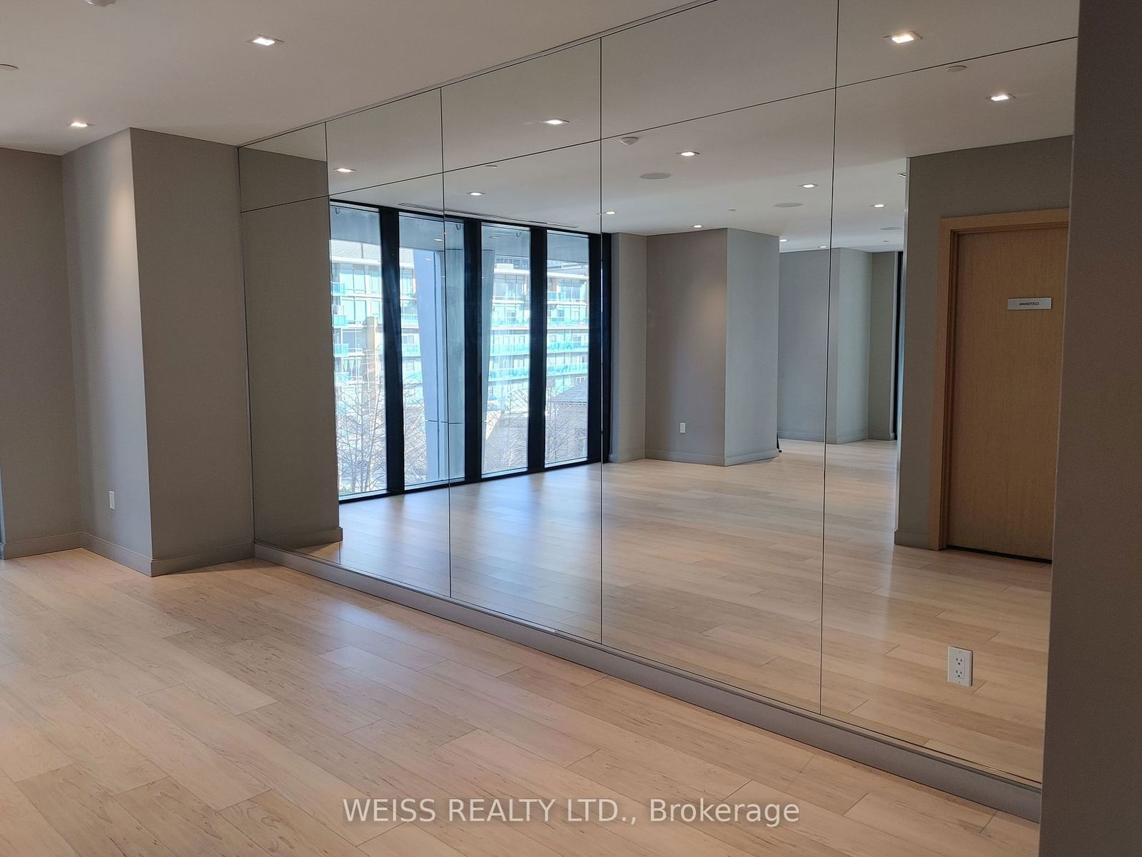 1 Yorkville Ave, unit 1210 for rent