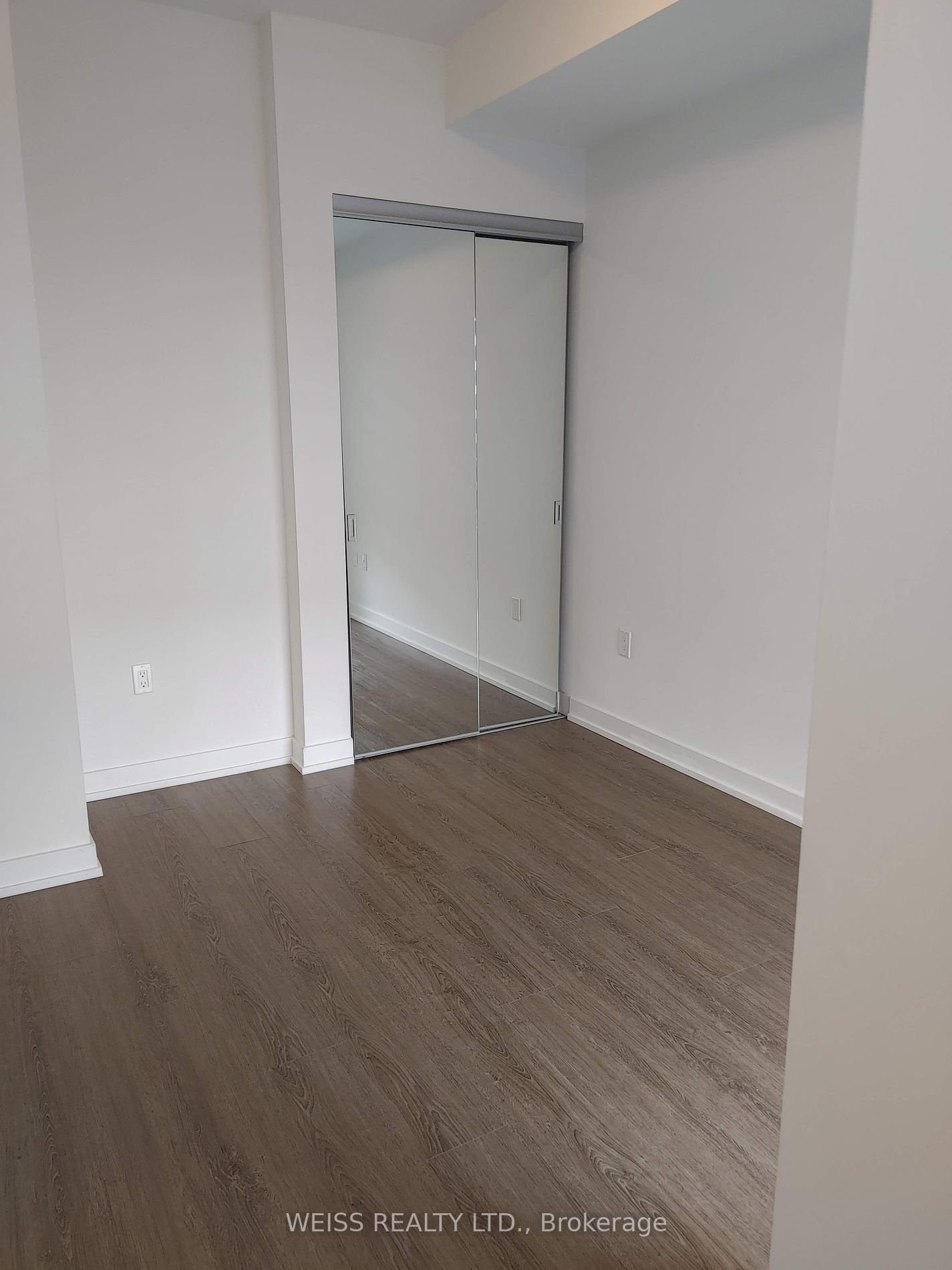 1 Yorkville Ave, unit 1210 for rent