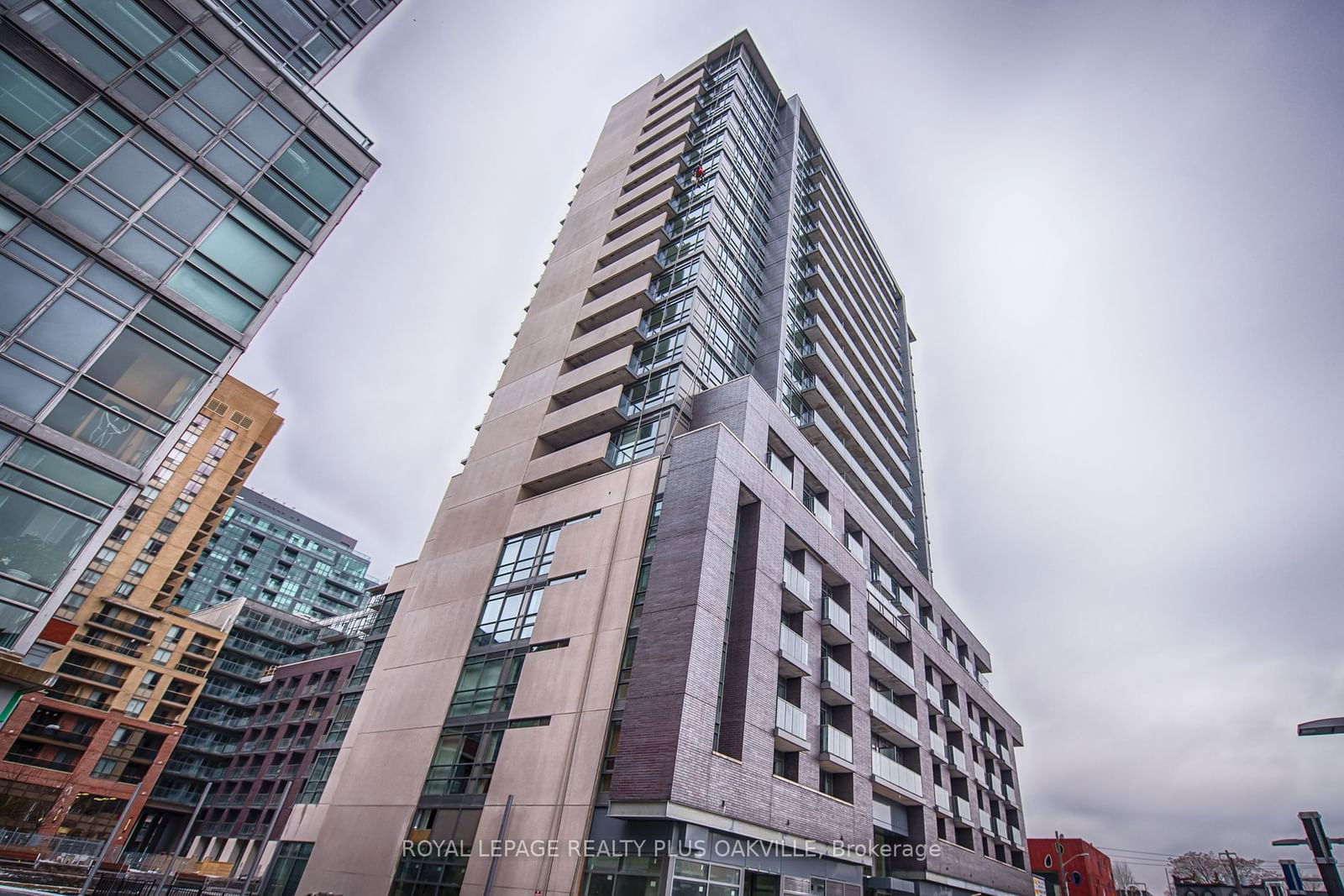 68 Abell St, unit 320 for rent