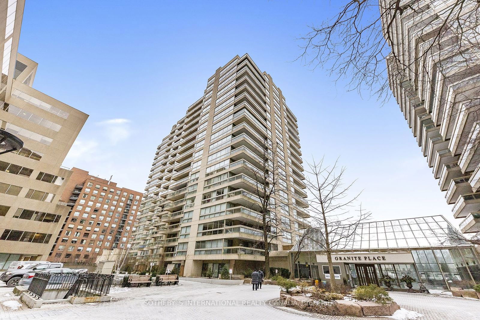 61 St Clair Ave W, unit 1001 for sale