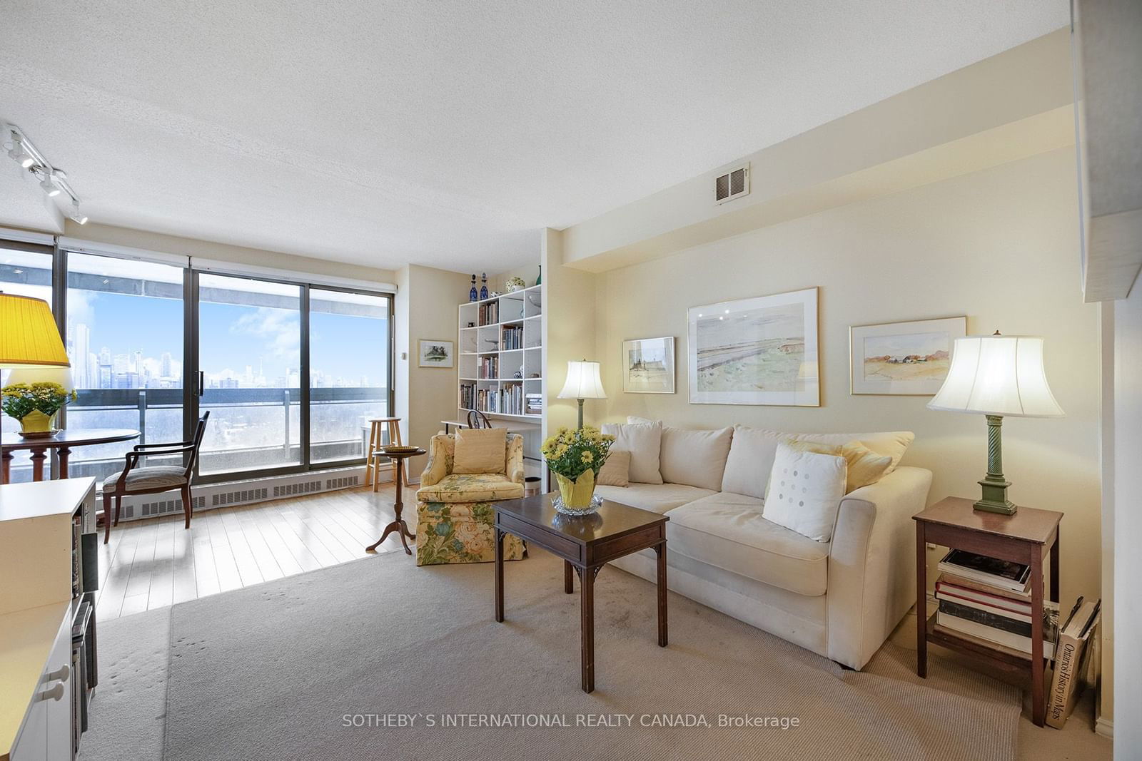 61 St Clair Ave W, unit 1001 for sale