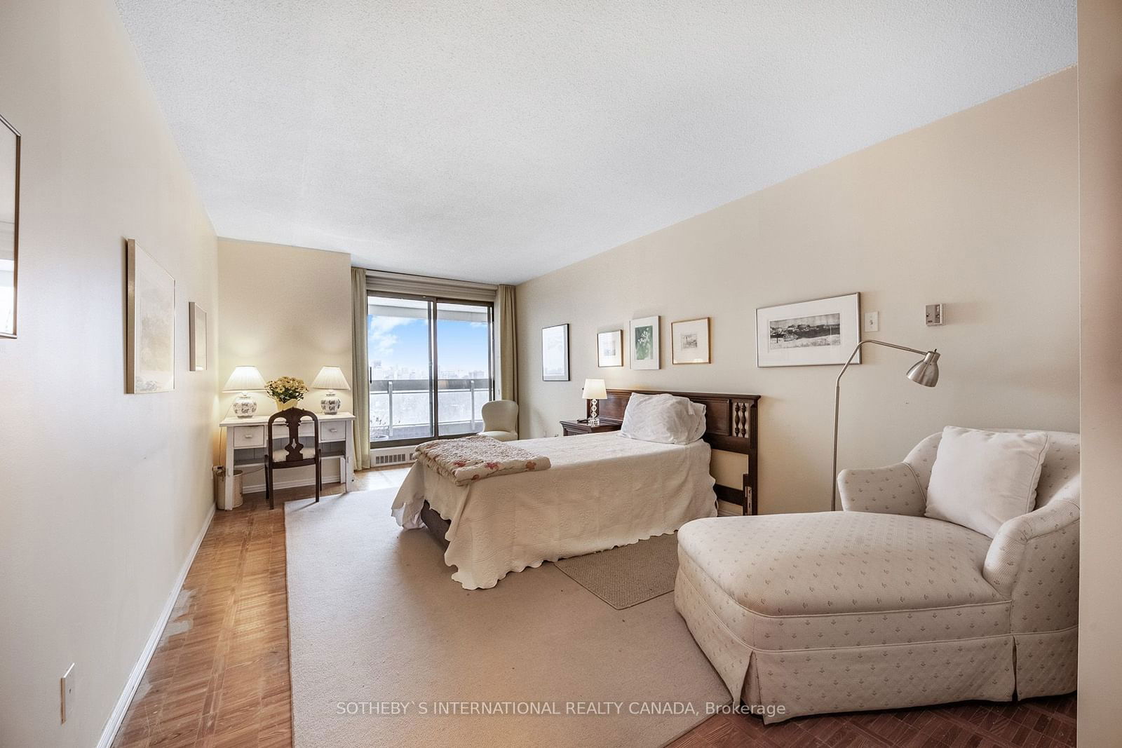 61 St Clair Ave W, unit 1001 for sale