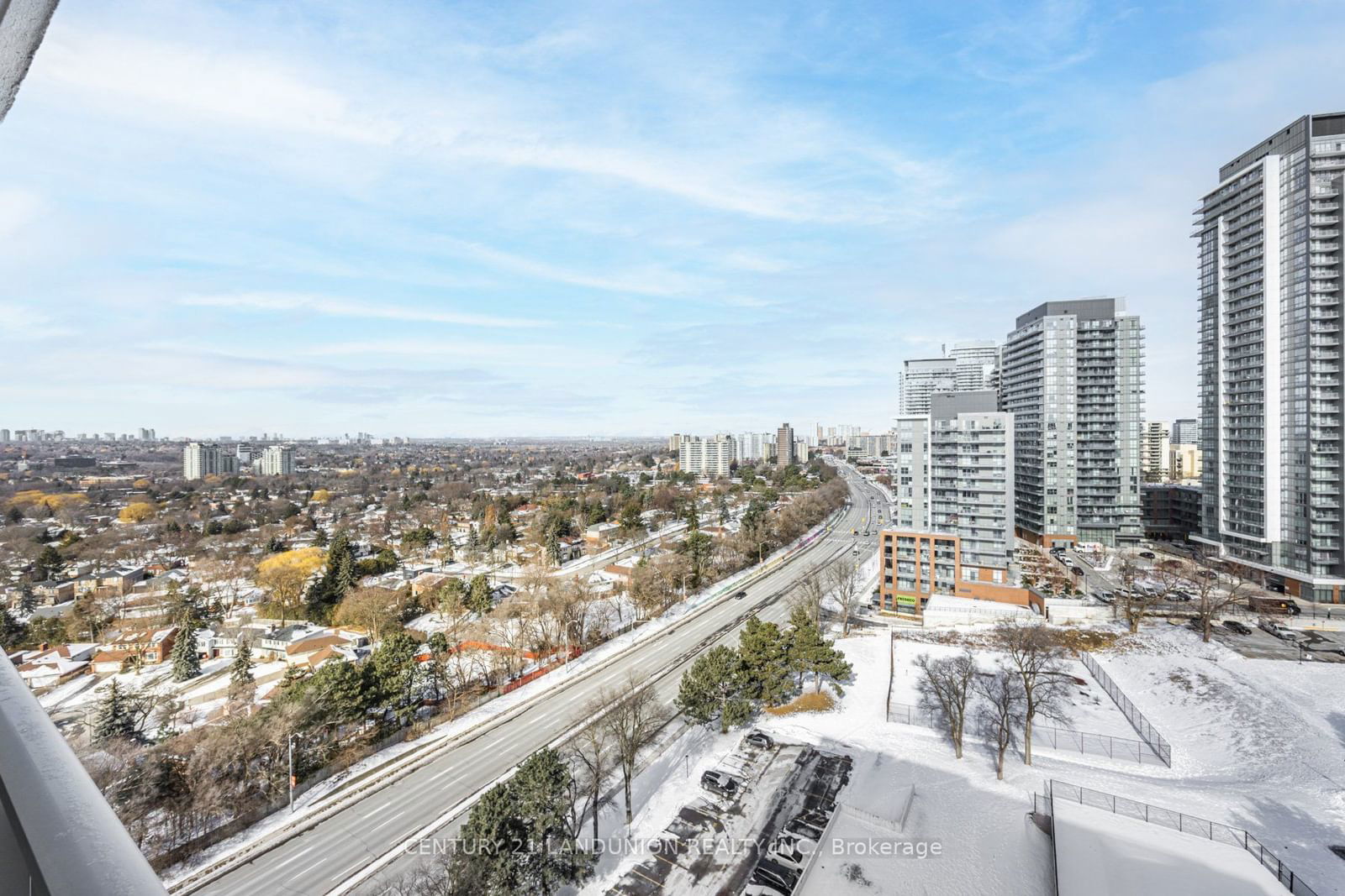 10 Parkway Forest Dr, unit 1702 for sale