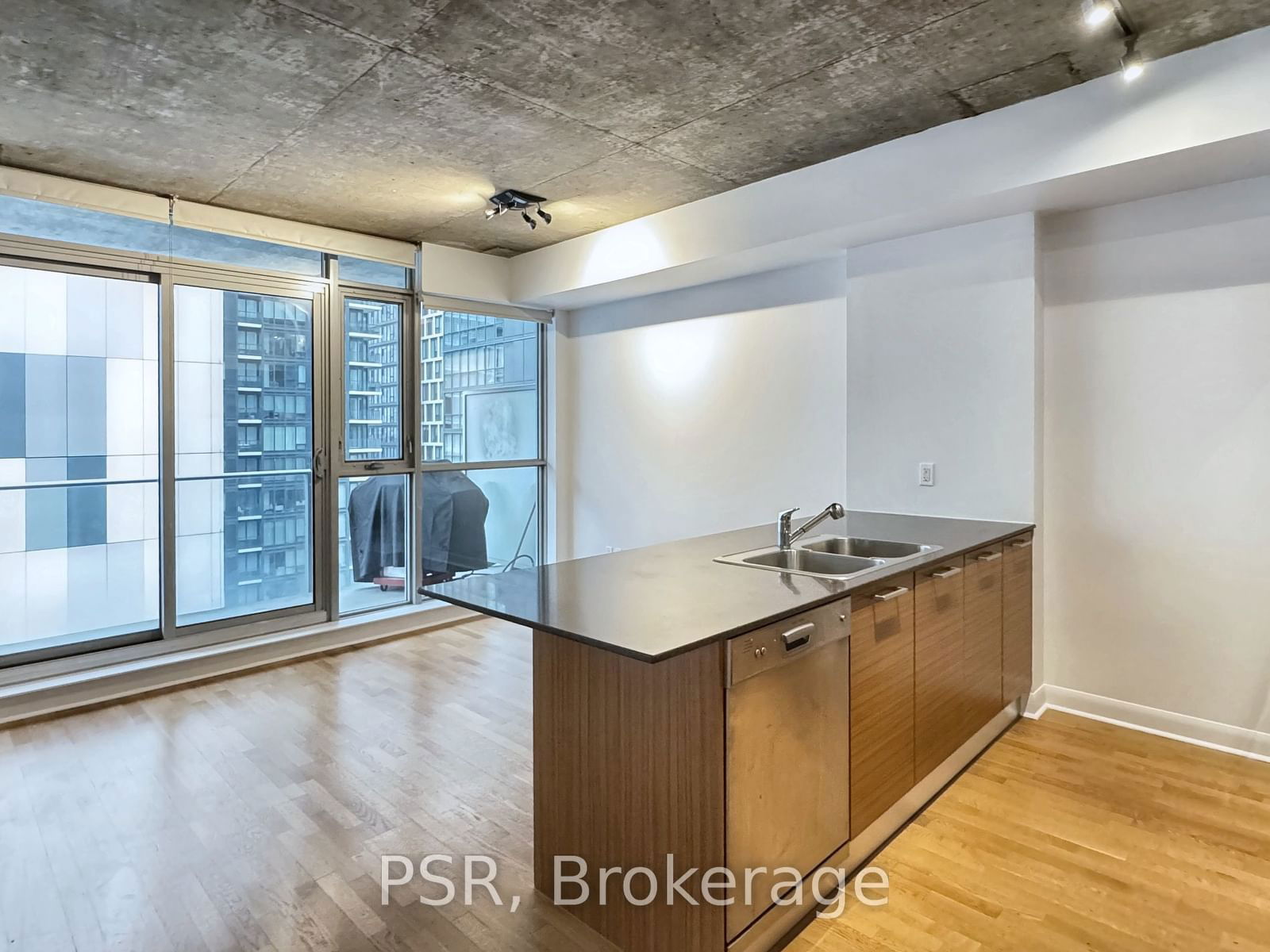 375 King St W, unit 2805 for rent