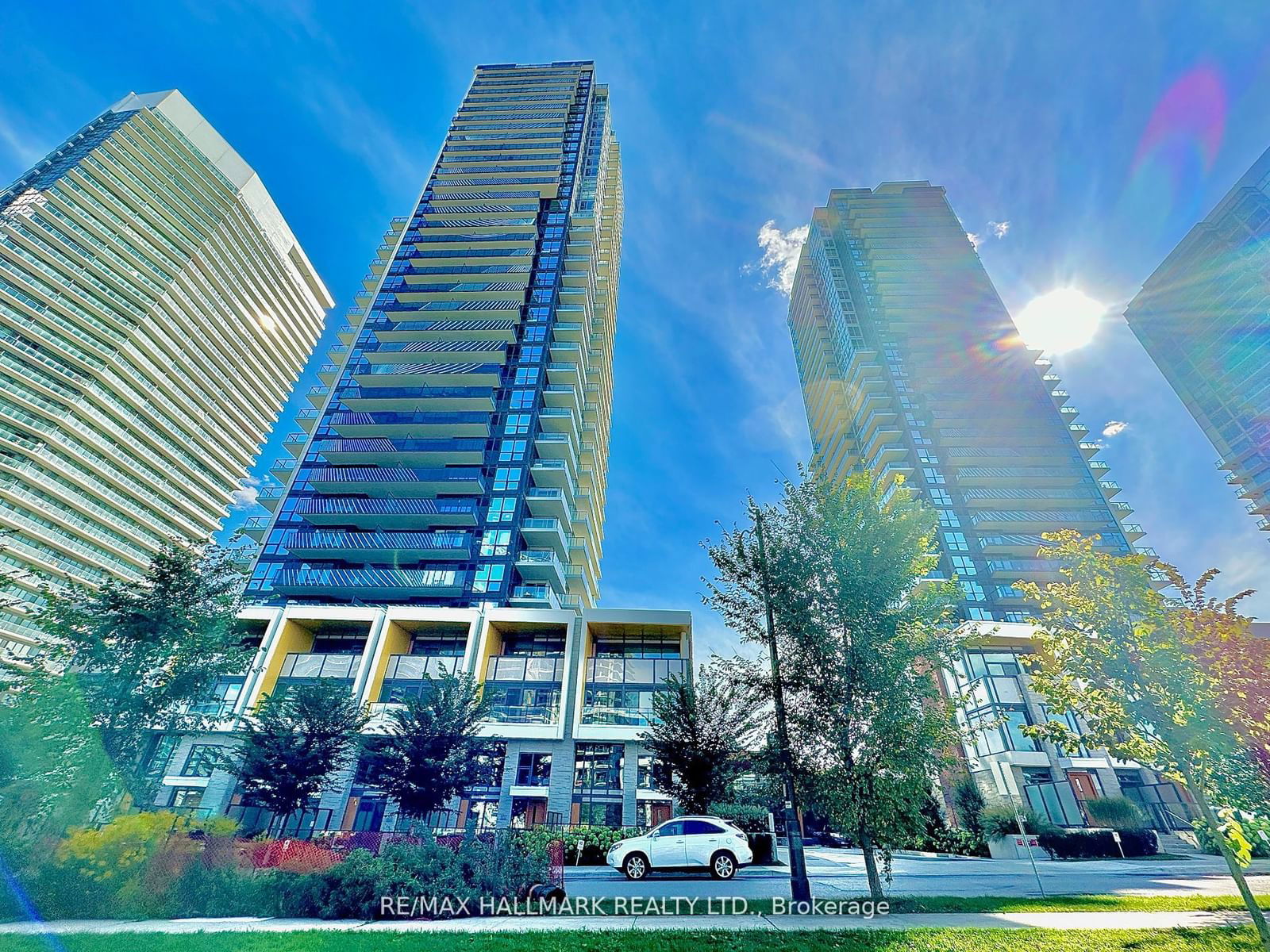 Seasons Condominiums, North York, Toronto