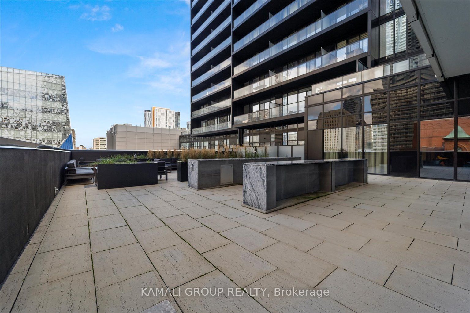 20 Edward St, unit 904 for sale