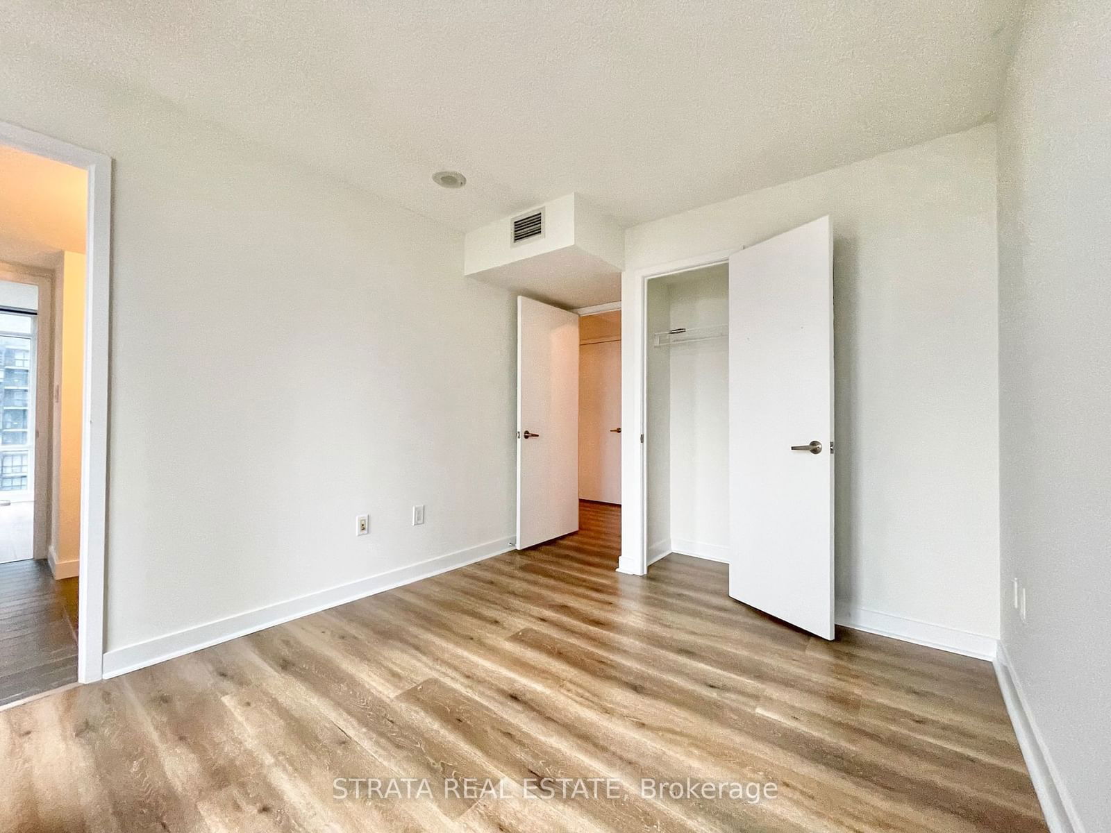 4K Spadina Ave, unit 920 for rent