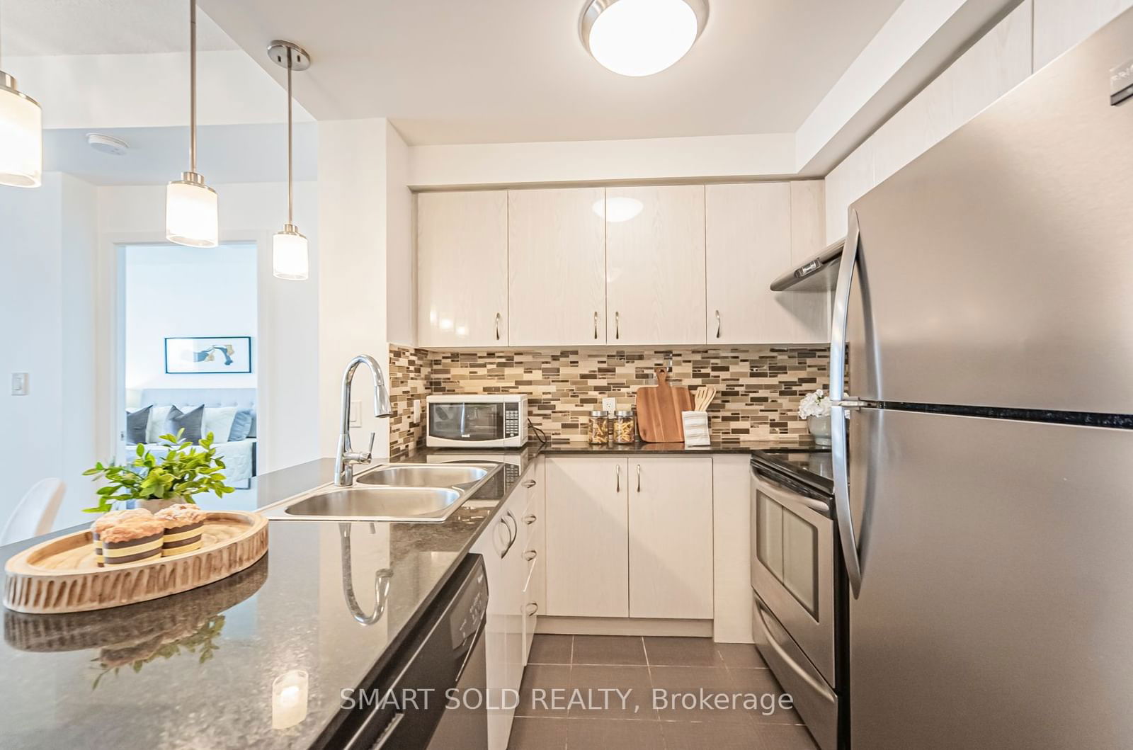 5791 Yonge St, unit 2608 for sale