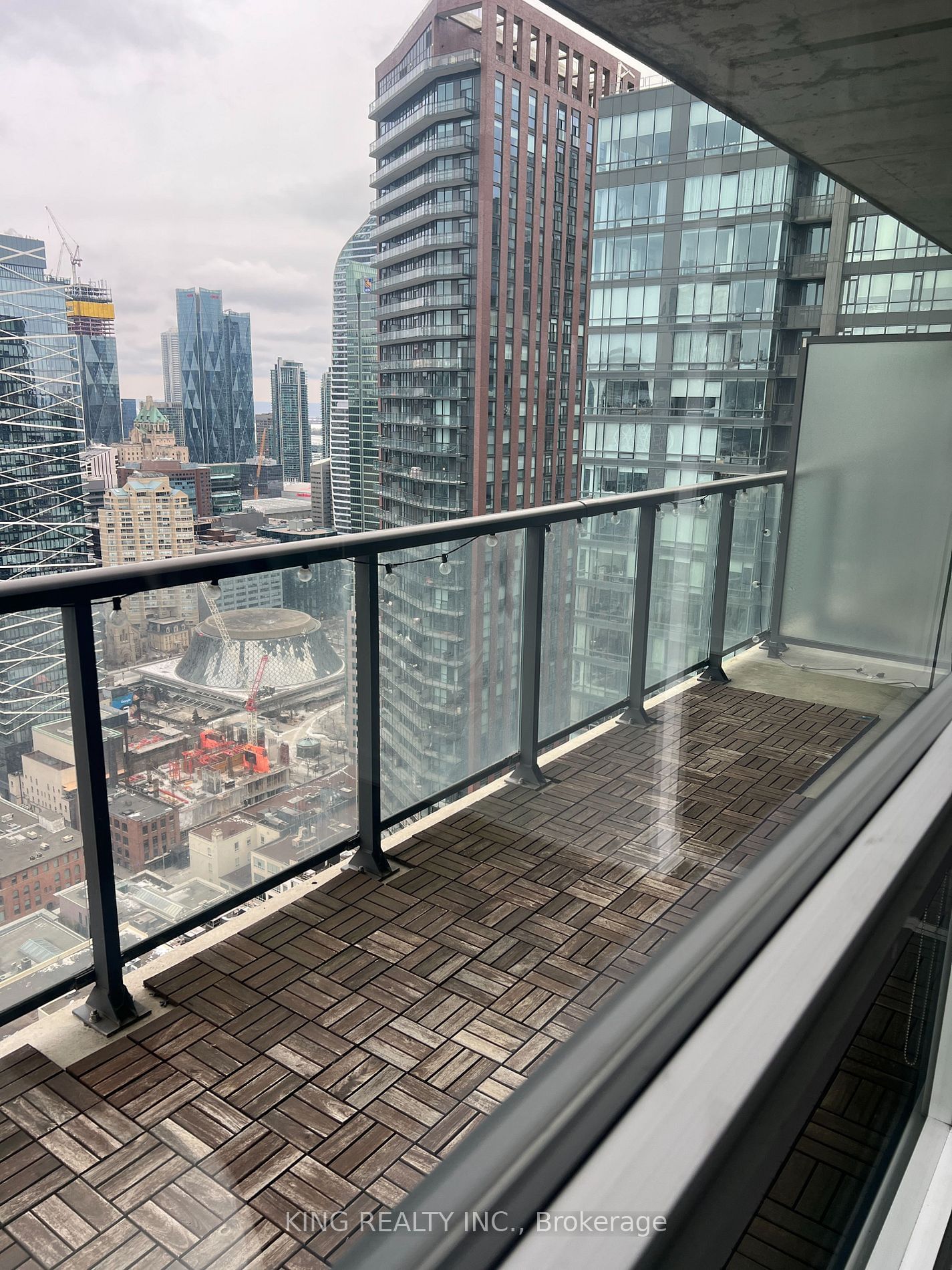 290 Adelaide St W, unit 3806 for rent