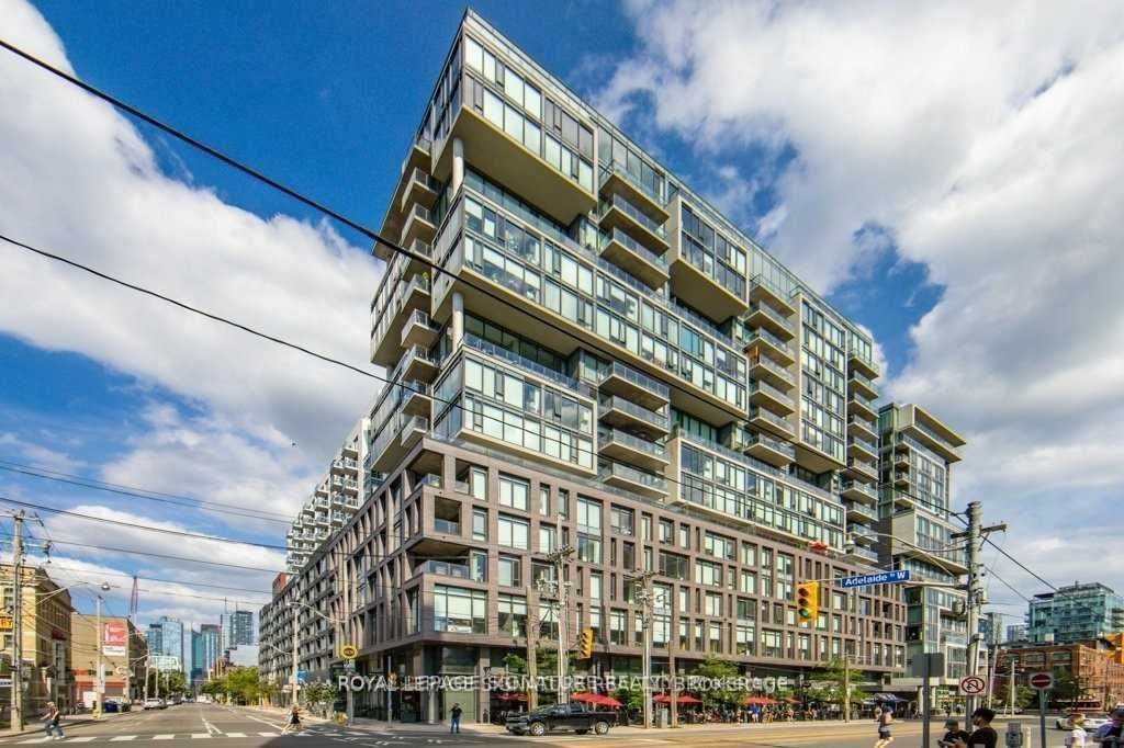 111 Bathurst St, unit 613 for rent