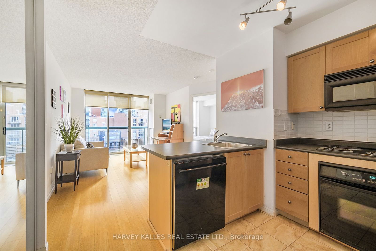 311 Richmond St E, unit 1009 for sale