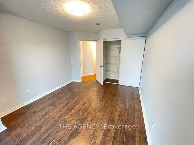 18 Parkview Ave, unit 1601 for rent