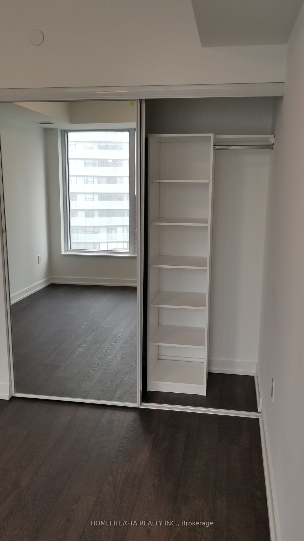 10 York St, unit 902 for rent