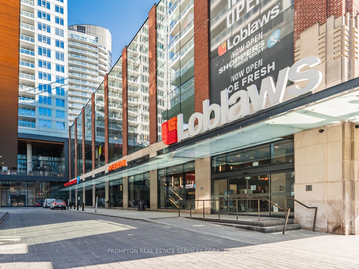 17 Bathurst St, unit PH03 for sale