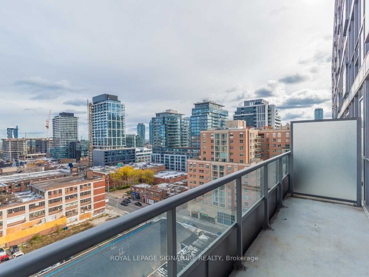 320 Richmond St E, unit 1318 for rent