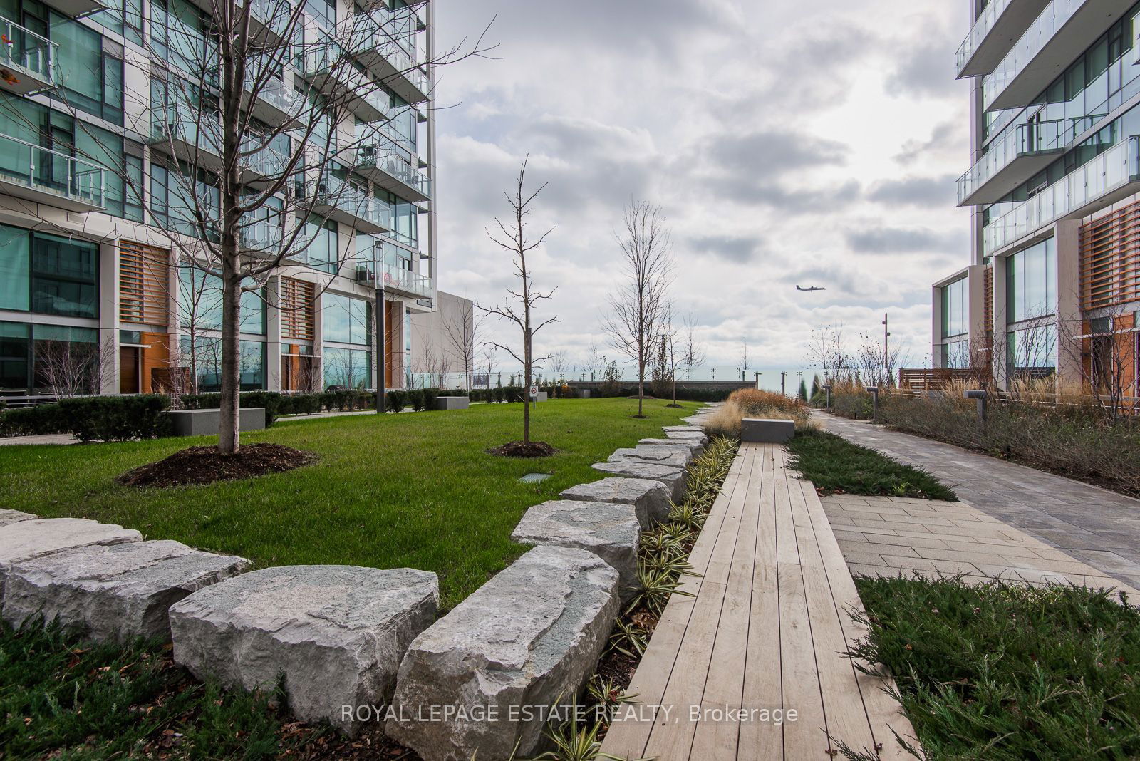 39 Queens Quay E, unit 329 for rent